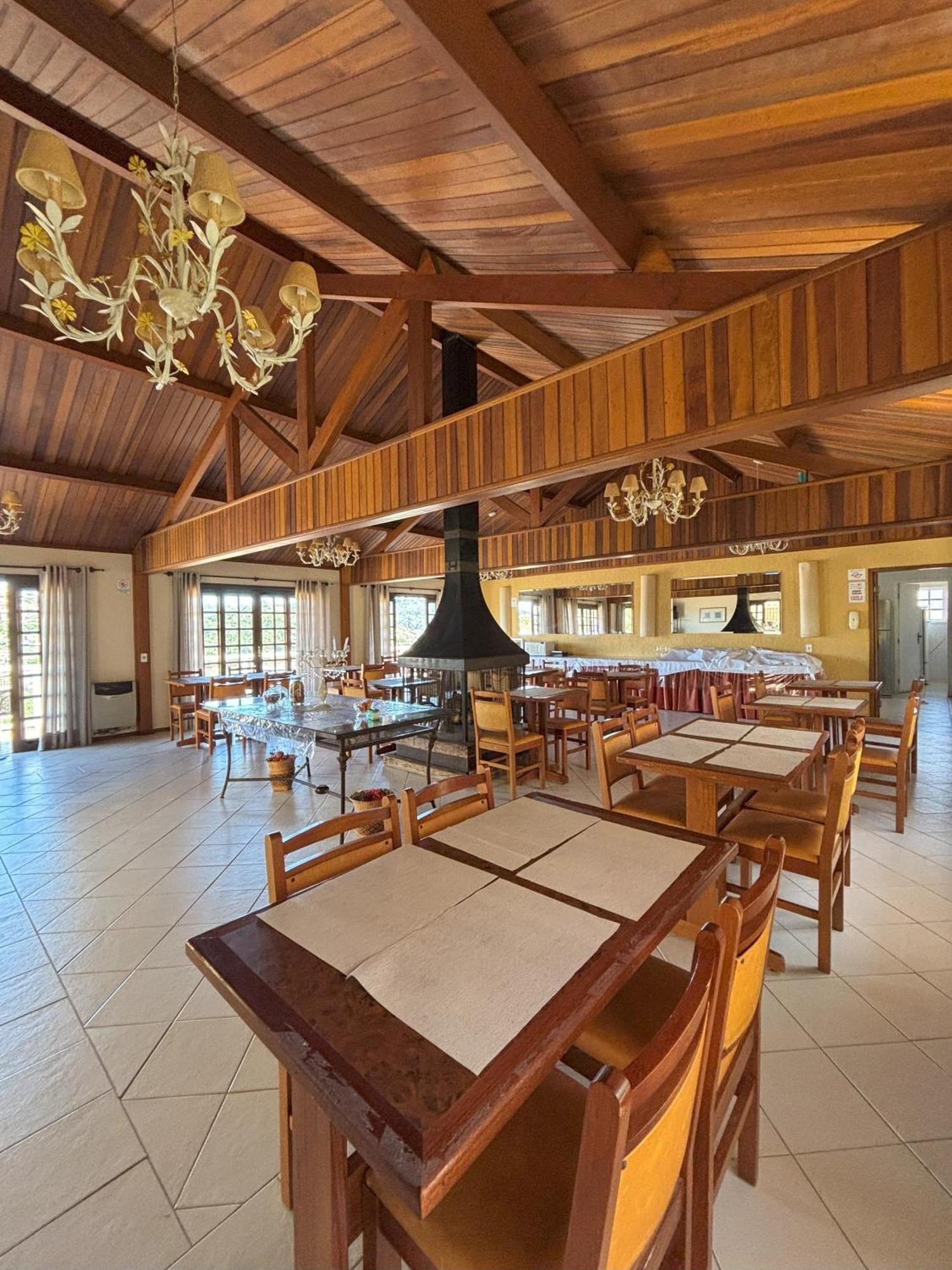 Pousada Portal Das Cerejeiras - Be Happy Group Campos do Jordao Exterior photo